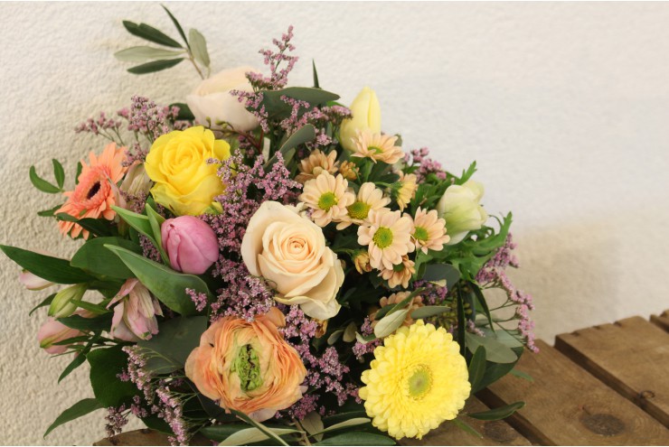 Blumenstrauß bunt pastell